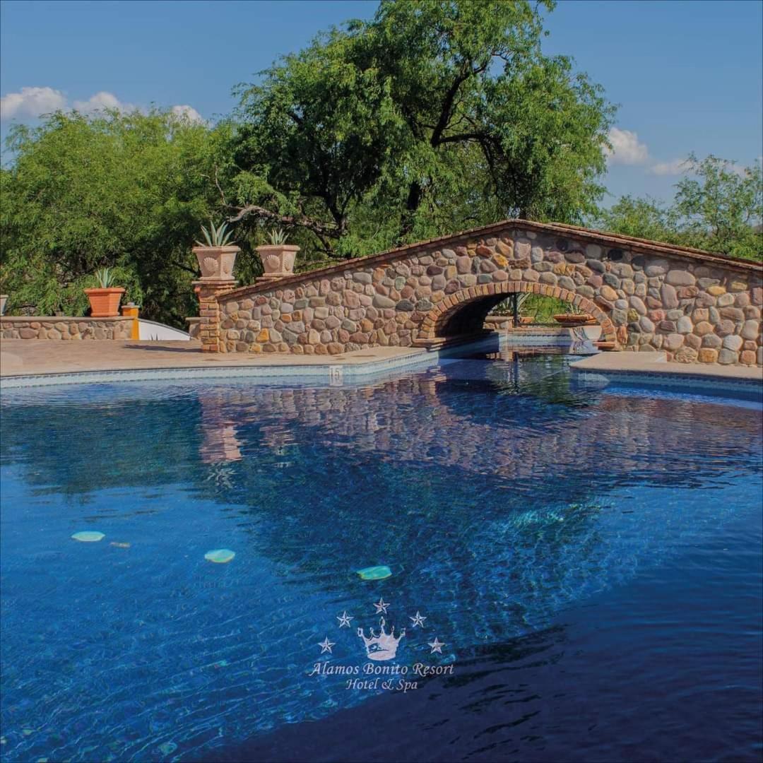 Alamos Bonito Resort ภายนอก รูปภาพ